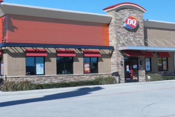 DQ exterior