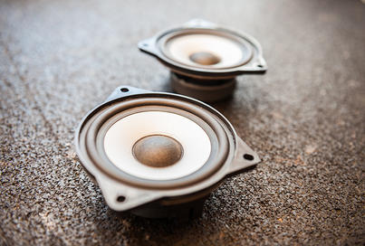 Lightweight car speakers