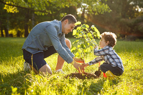 father and kid.